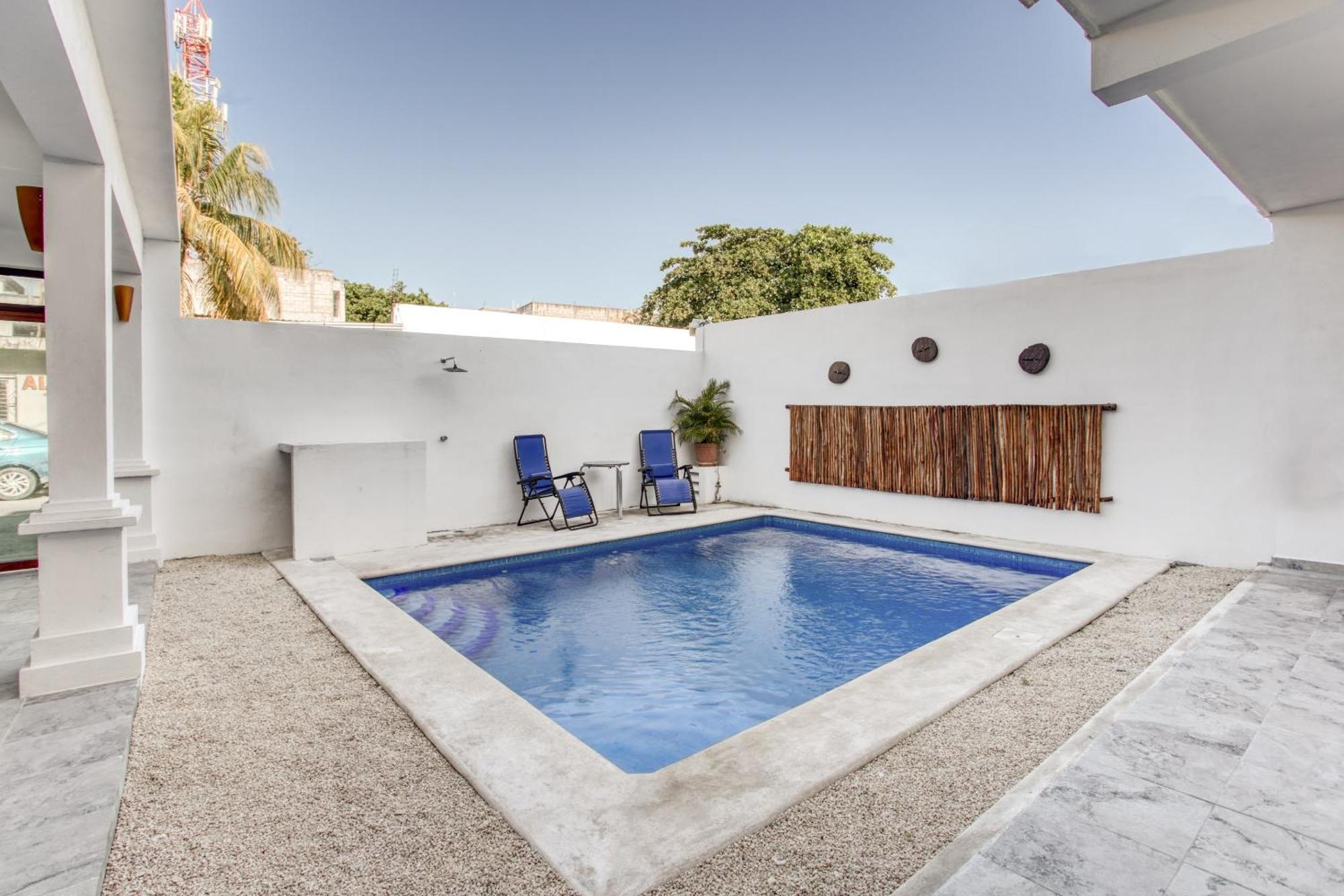 Capital O Hotel Yukon Playa del Carmen Exteriör bild